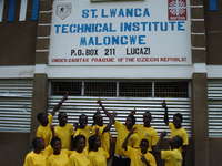 Studenti Technického institutu v Malongwe